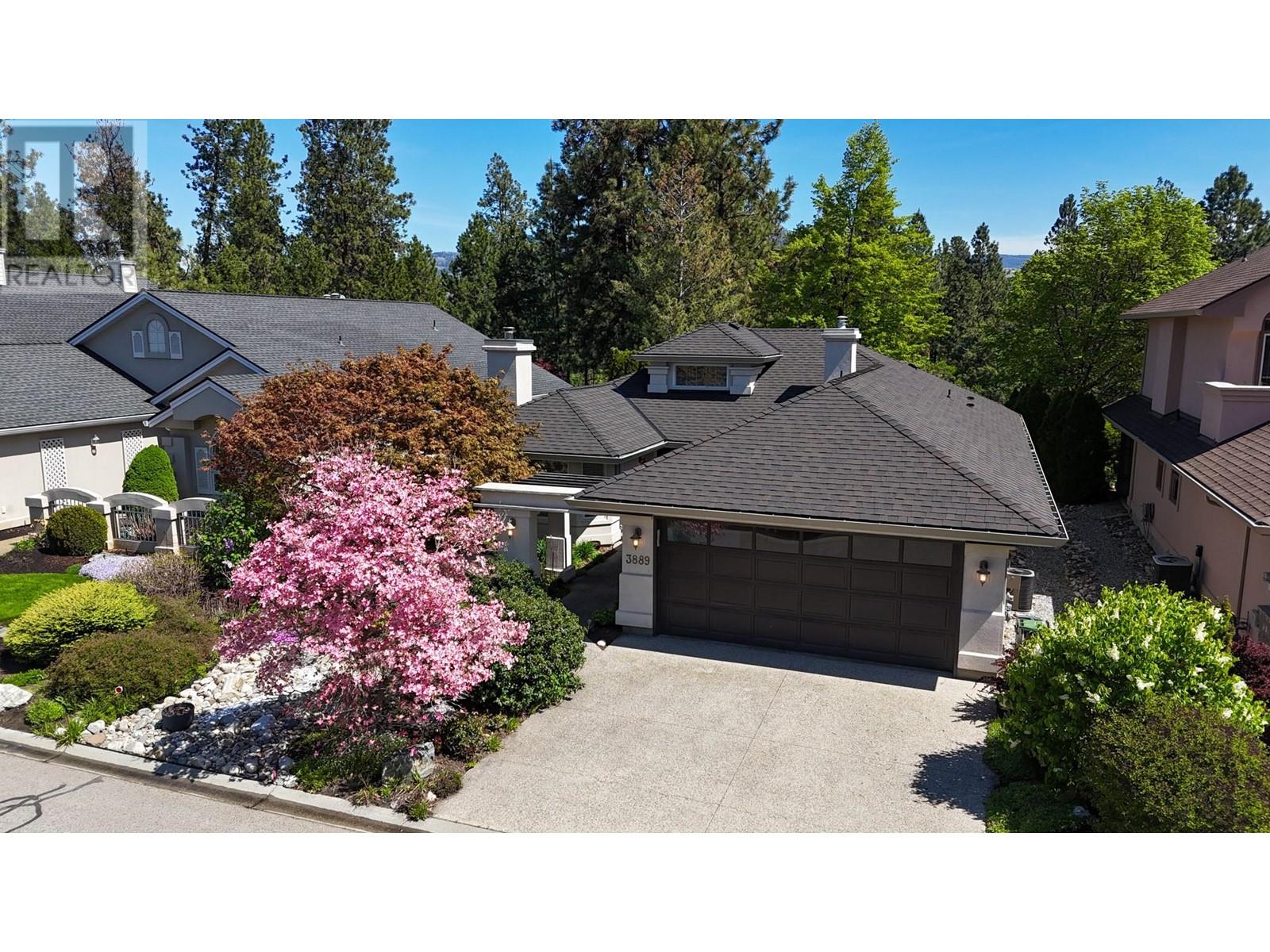 3889 Gallaghers Grange, Kelowna, British Columbia V1W3Z9 For Sale