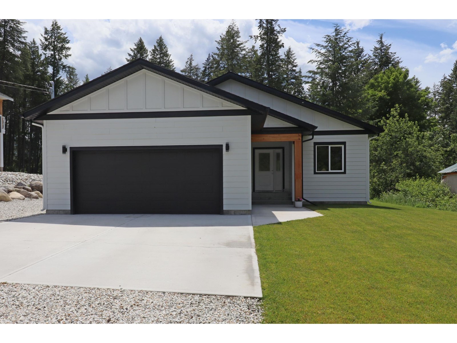 Christina Lake, BC Real Estate Listings HouseSigma