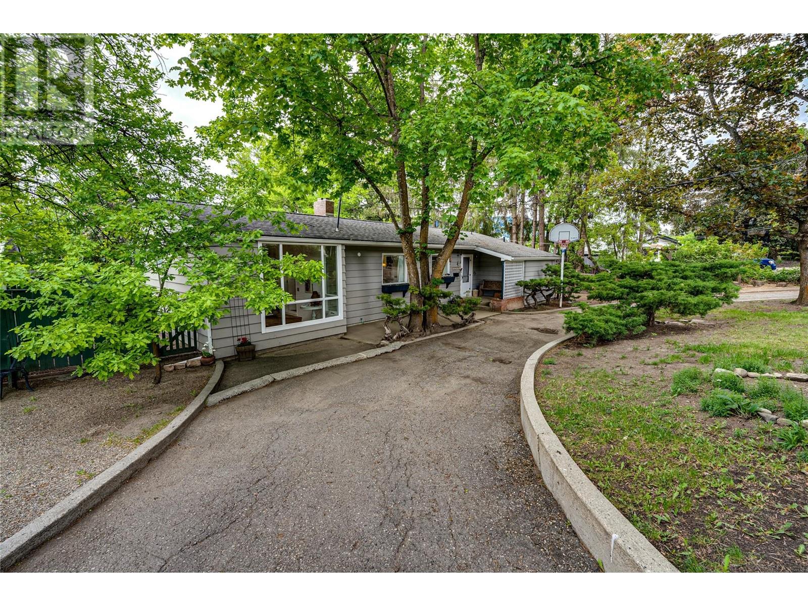 12205 Kidston Road, Coldstream, British Columbia V1B1S8 For Sale