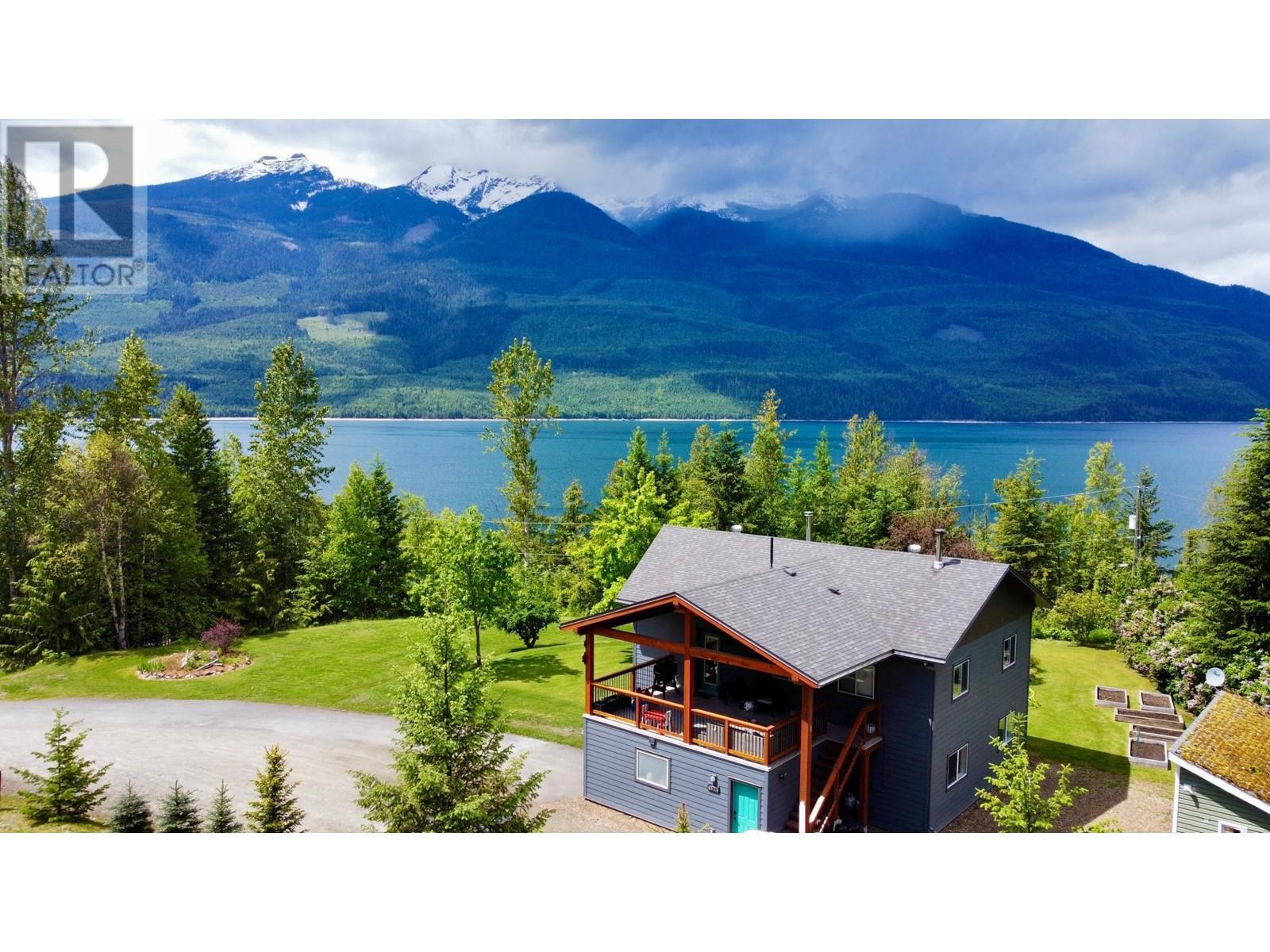 185 DONNELLYS ROAD, Nakusp, British Columbia V0G1R1 For Sale | HouseSigma