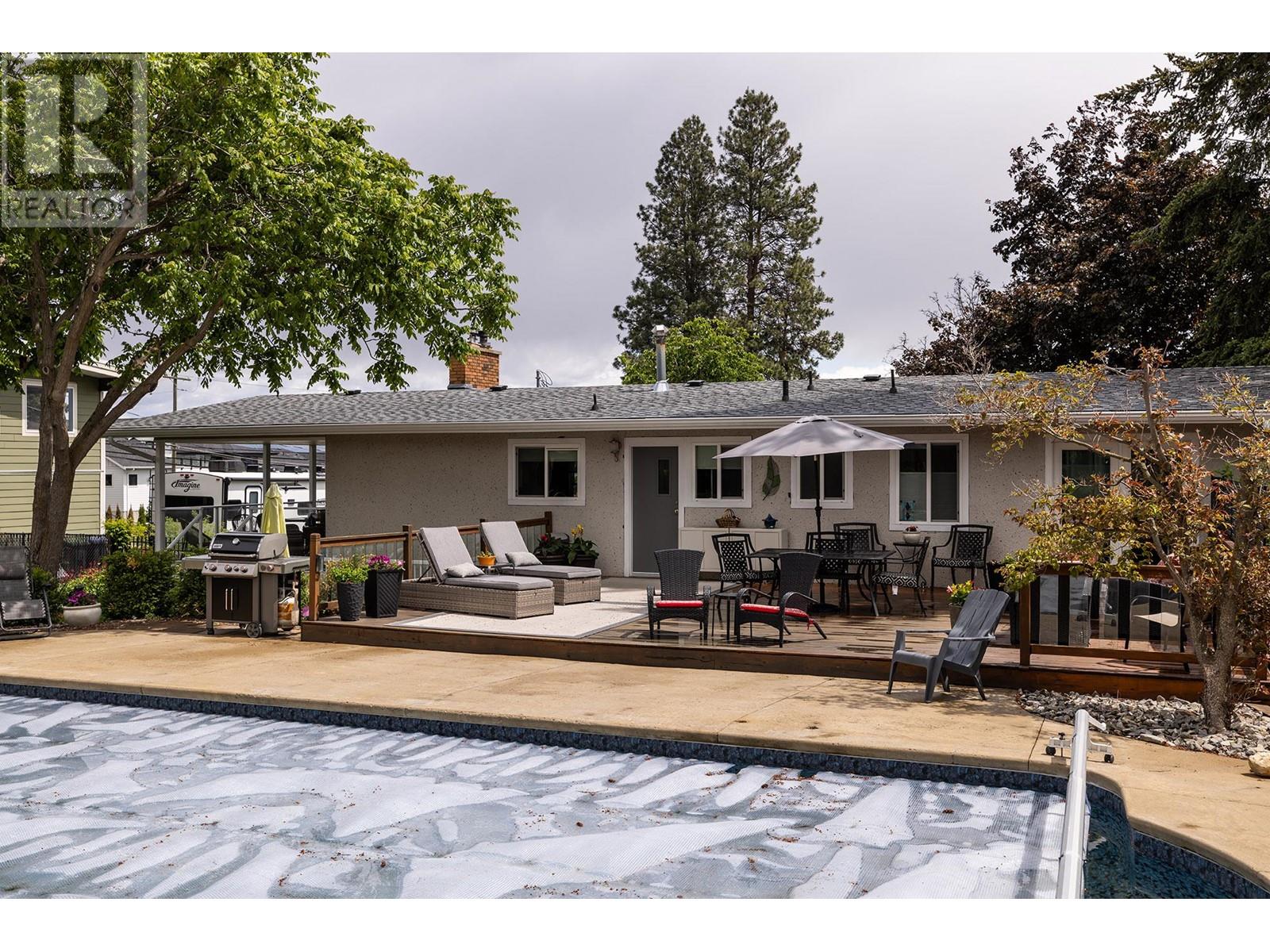 2640 Thacker Drive, West Kelowna, British Columbia V1Z1W3 For Sale