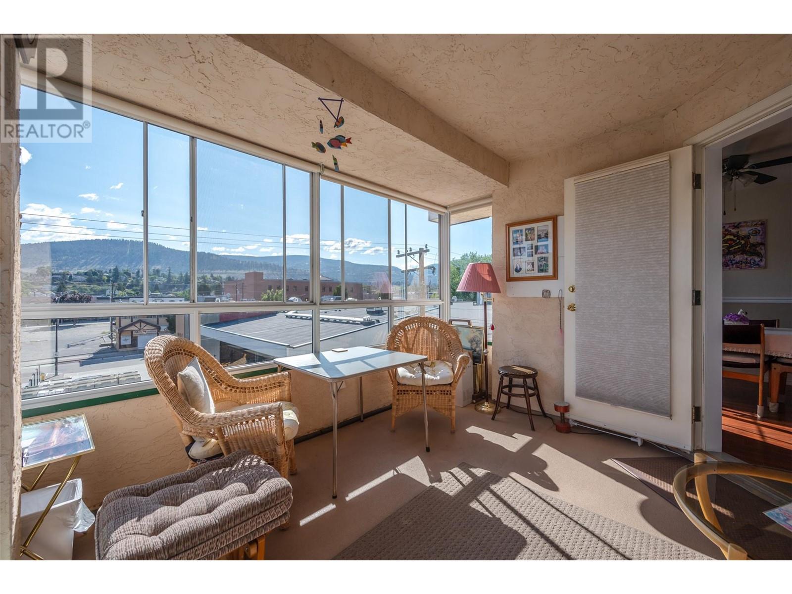 409 374 Winnipeg Street, Penticton, British Columbia V2A5M5 For Sale