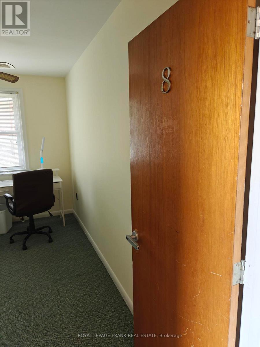 Unit Room 8 - ROOM #8 - 374 CENTRAL PARK BOULEVARD S, Oshawa 3