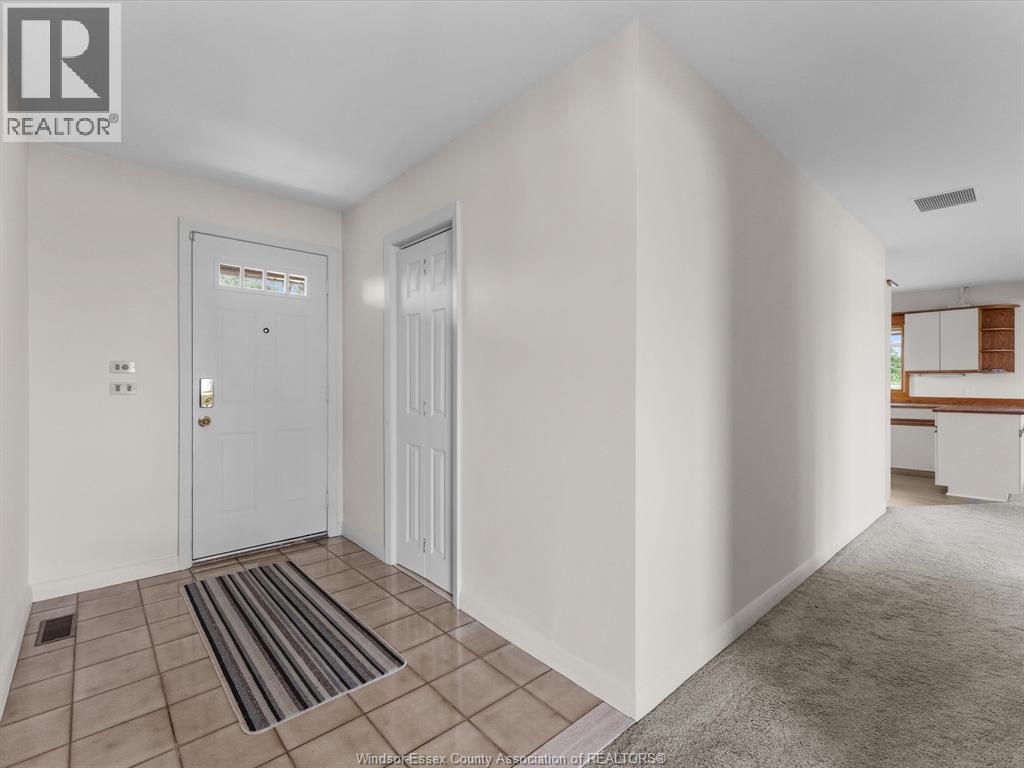 11506 RIVERSIDE, Windsor 5