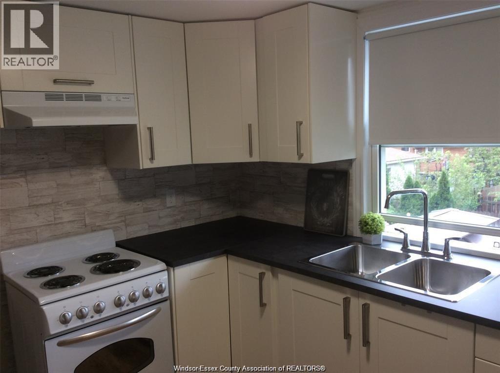 Unit UPPER - 1909 ARTHUR ROAD, Windsor 3