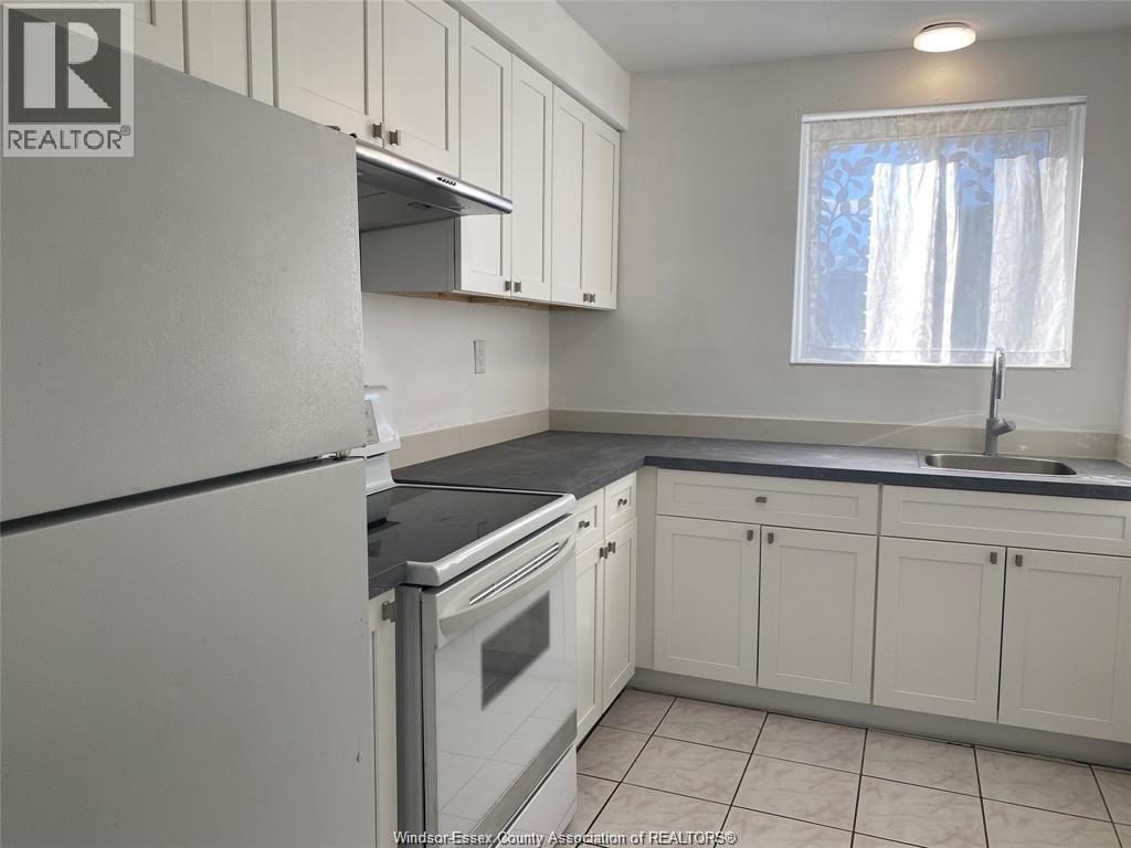 Unit 5 - 2476 RIVARD AVENUE, Windsor 3
