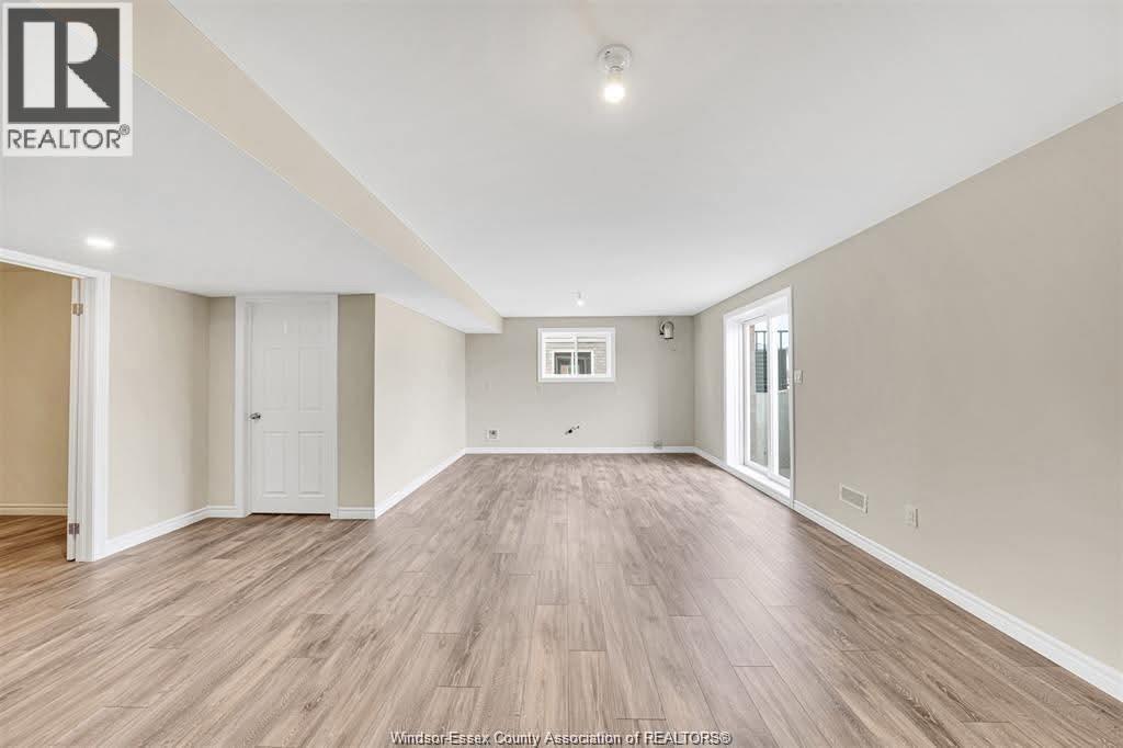 Unit LOWER - 397 HEMLOCK LANE, Lakeshore 2