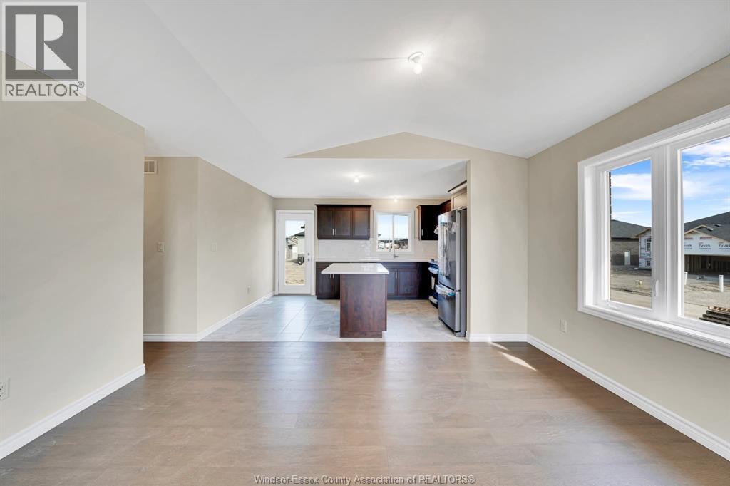 Unit MAIN - 397 HEMLOCK LANE, Lakeshore 4