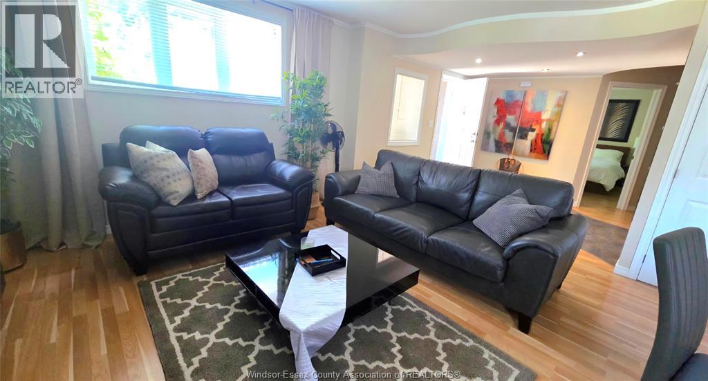 Unit 4 - 1811 NORTHWAY AVENUE, Windsor 2