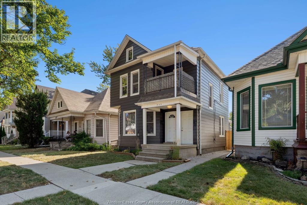 Unit MAIN FLOOR - 855 LINCOLN, Windsor 2