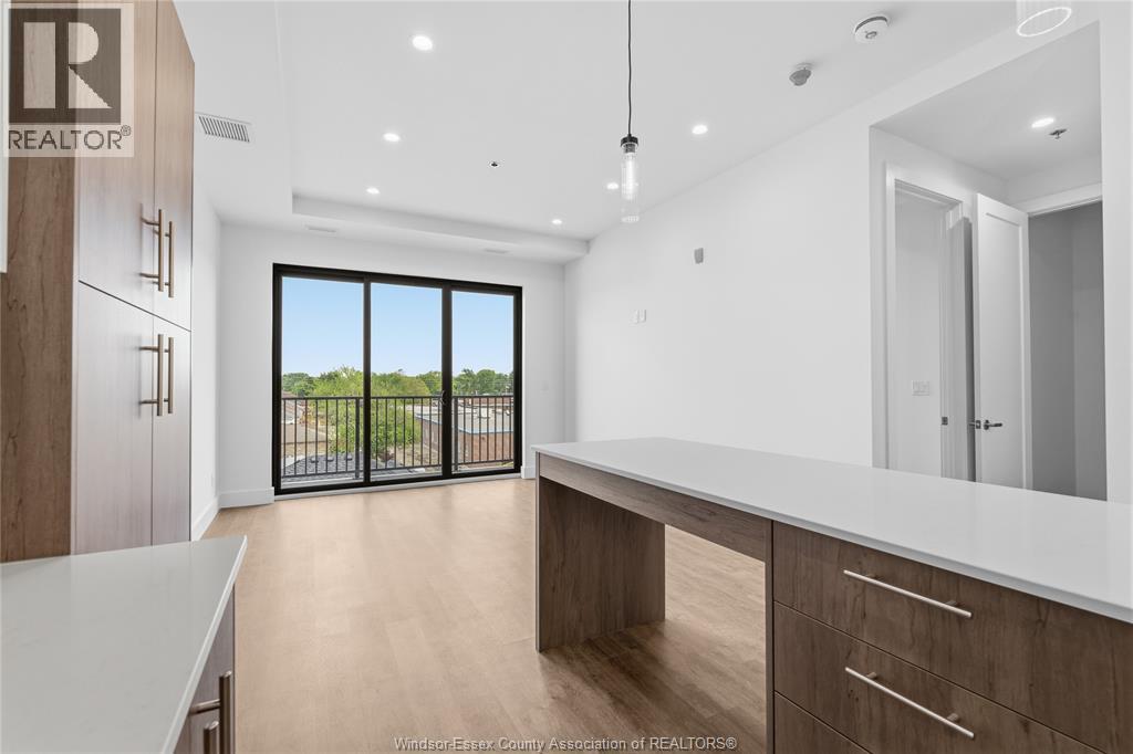 Unit 409 - 595 LILYMAC, Windsor 5