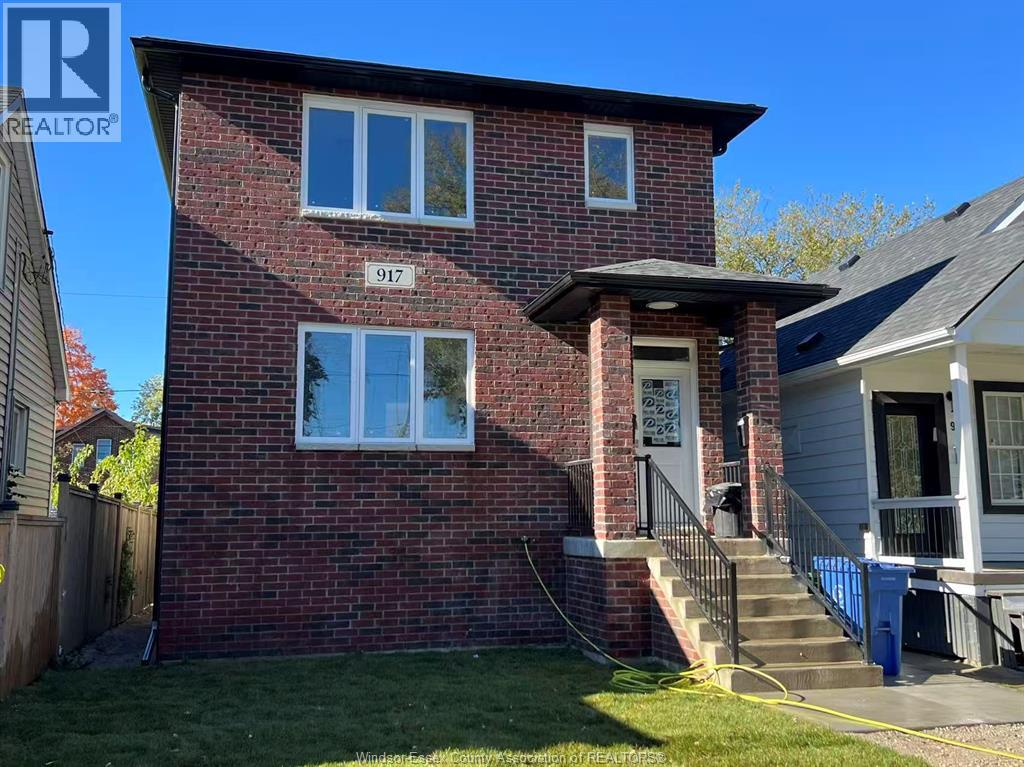 917 Mckay AVENUE Unit# Front-Room 1-5, Windsor 3
