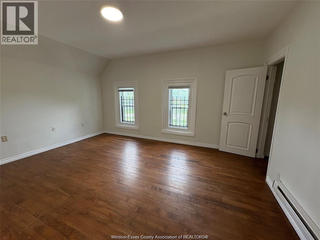 454 CRAWFORD, Windsor 5