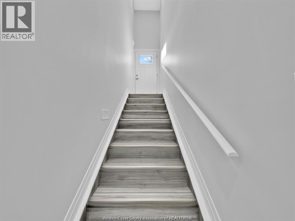 Unit 2 - 3549 PETER STREET, Windsor 5