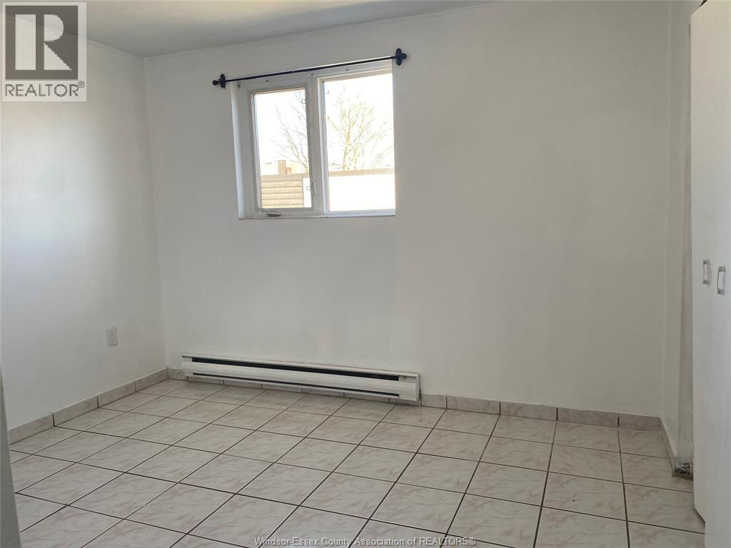 2476 RIVARD AVENUE, Windsor 5