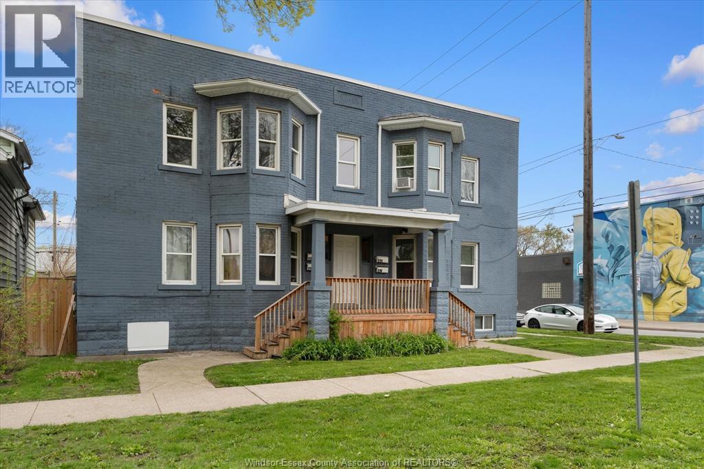 890 Howard AVENUE, Windsor 2