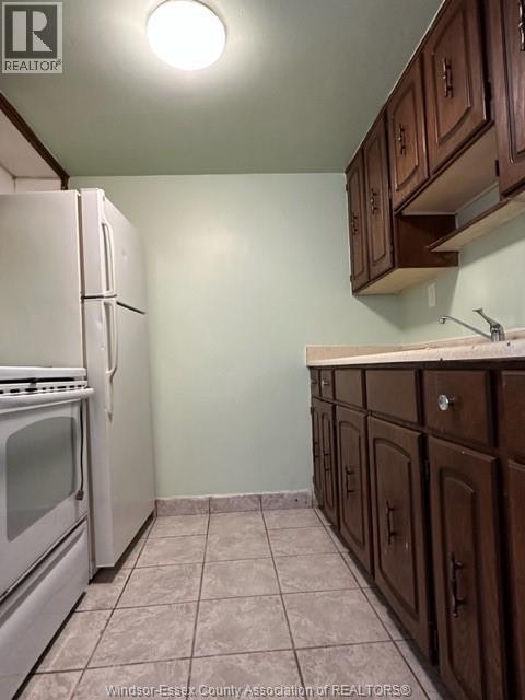 Unit 1 - 1322 CALIFORNIA, Windsor 5