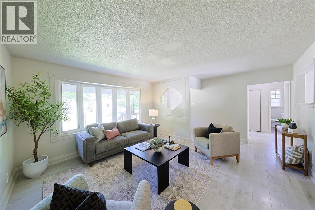 898 GRANDVIEW AVENUE, Sarnia 4