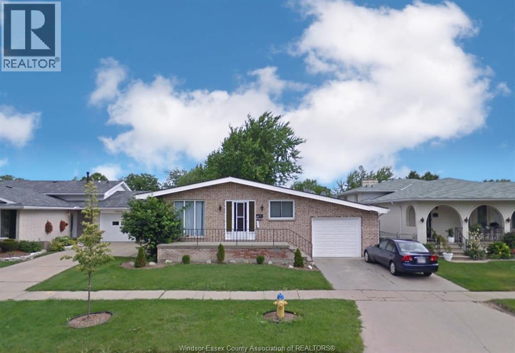 Unit LOWER - 10820 MULBERRY DRIVE, Windsor 1