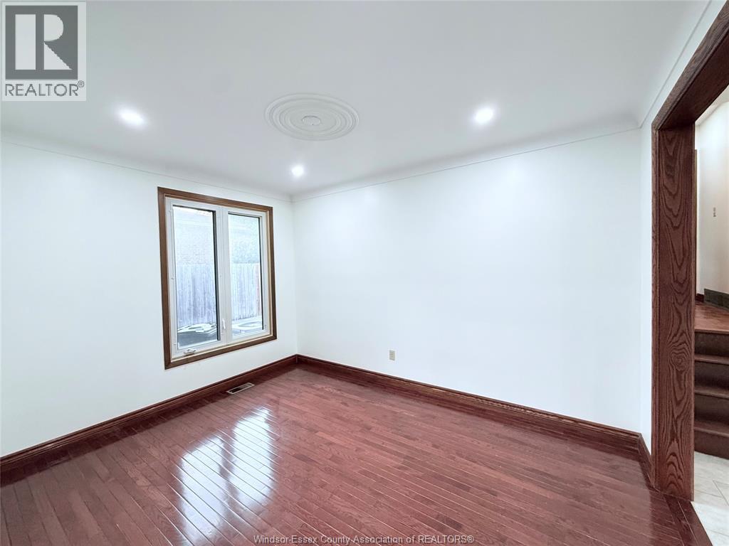 Unit UPPER - 9495 Beachdale, Windsor 4