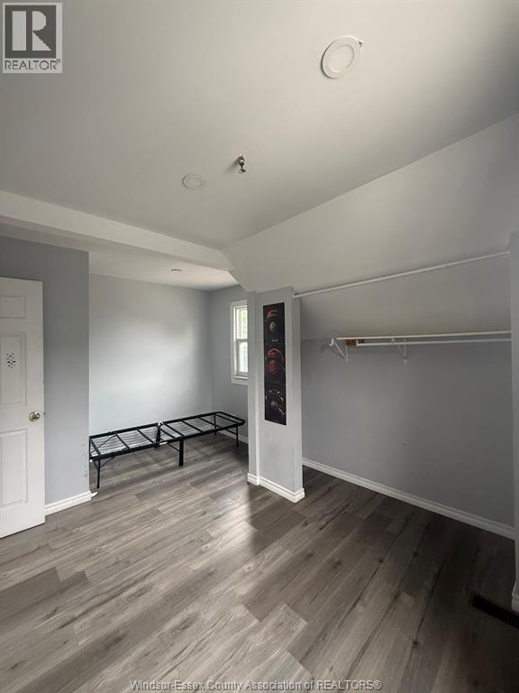 688 CAMPBELL, Windsor 3