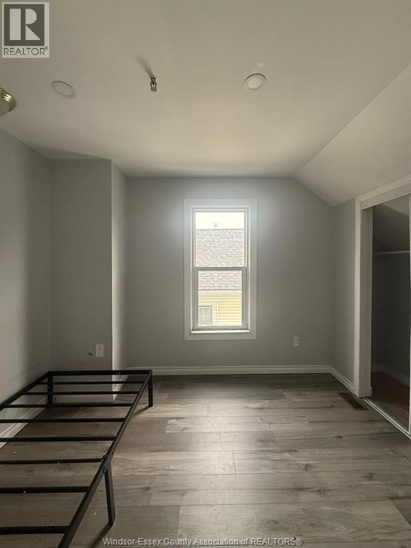 688 CAMPBELL, Windsor 4