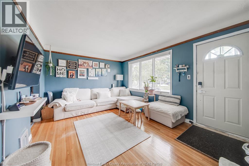 Unit UPPER - 1215 CHAPPELL, Windsor 2