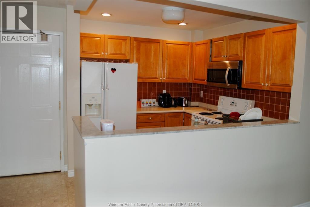 Unit 410 - 3000 SANDWICH STREET, Windsor 5