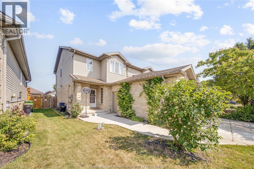 746 MICHAEL DRIVE, Tecumseh 1