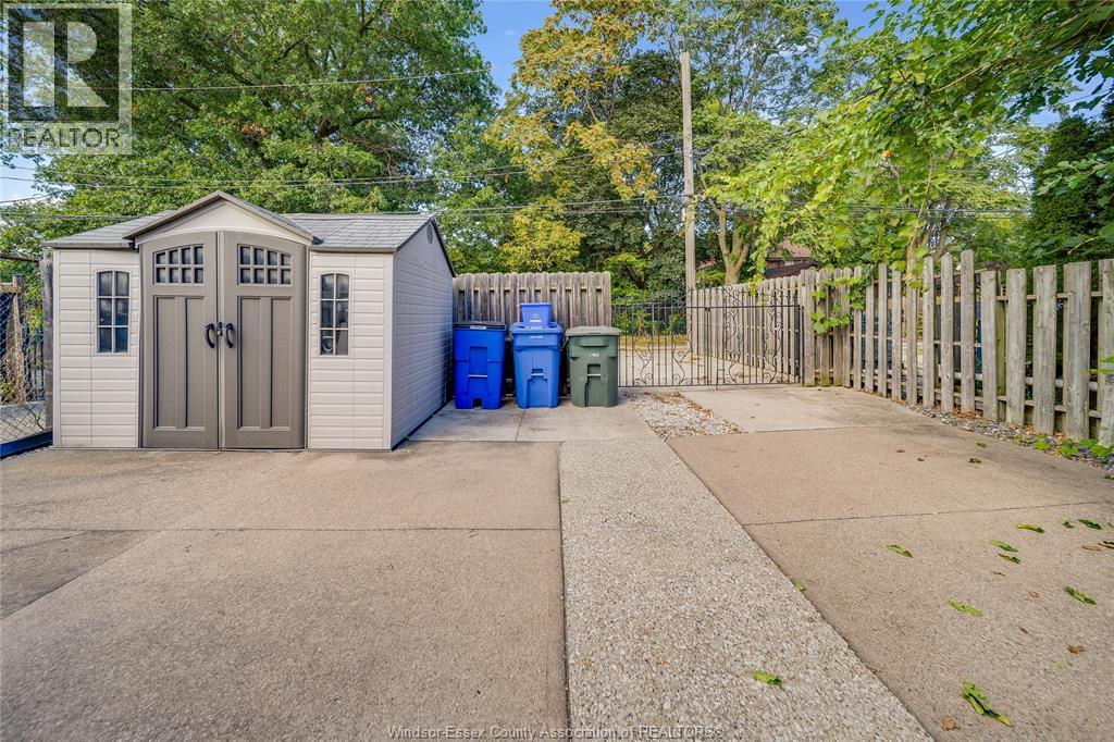 Unit BACK - 2024 OTTAWA STREET, Windsor 4