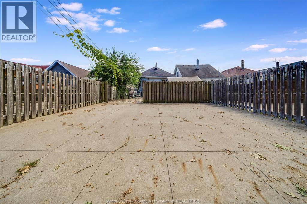 Unit BACK - 2024 OTTAWA STREET, Windsor 5