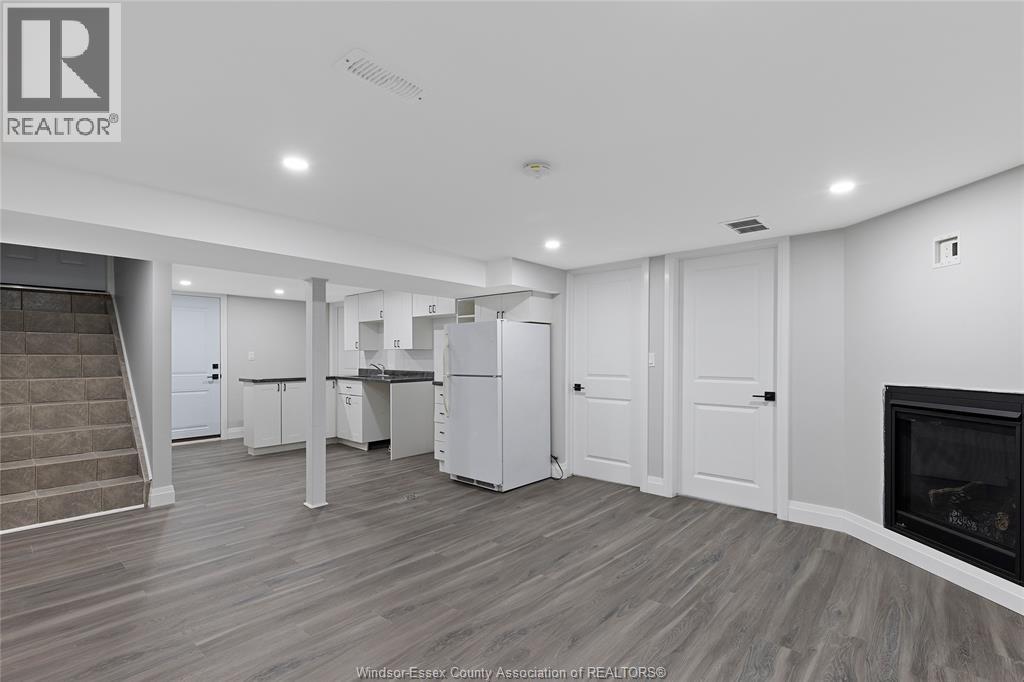 Unit LOWER - 35 VICTORIA STREET South, Amherstburg 3