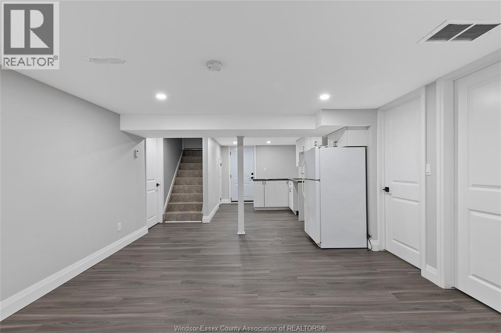 Unit LOWER - 35 VICTORIA STREET South, Amherstburg 4