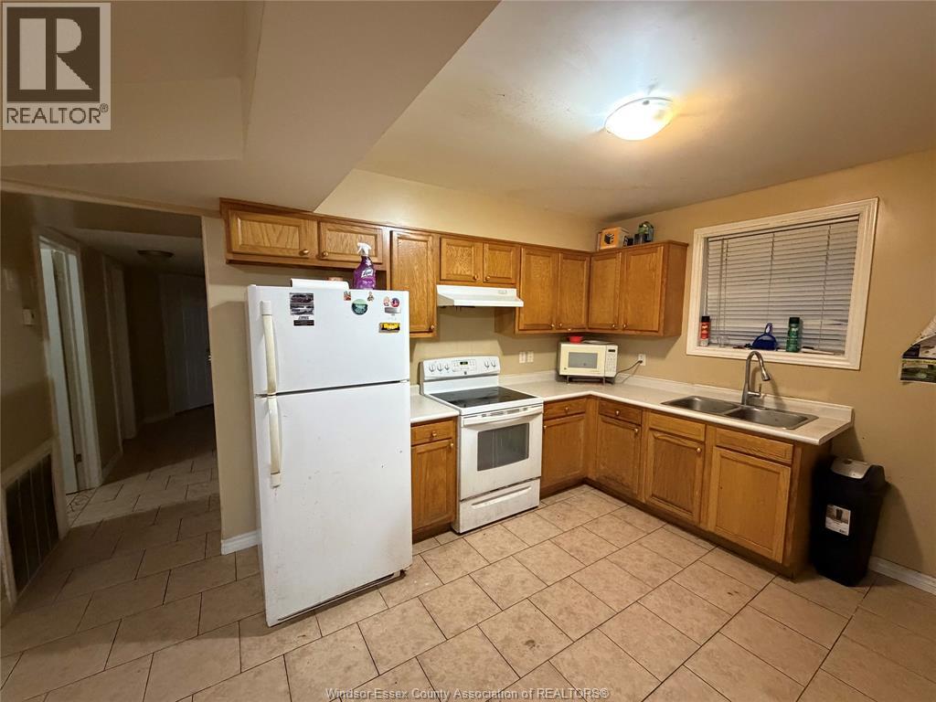 Unit 4 - 680 CAMERON AVENUE, Windsor 5