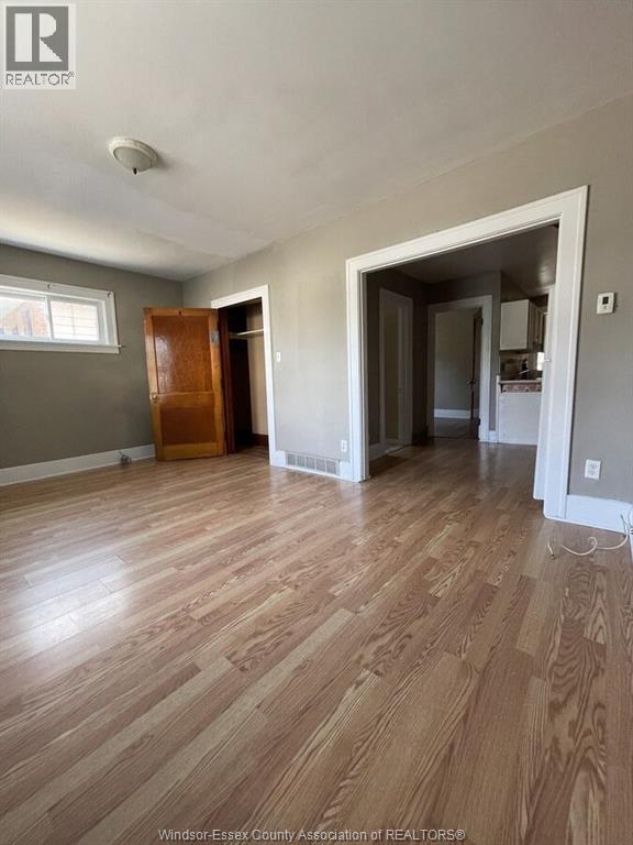 723 Parent, Windsor 5