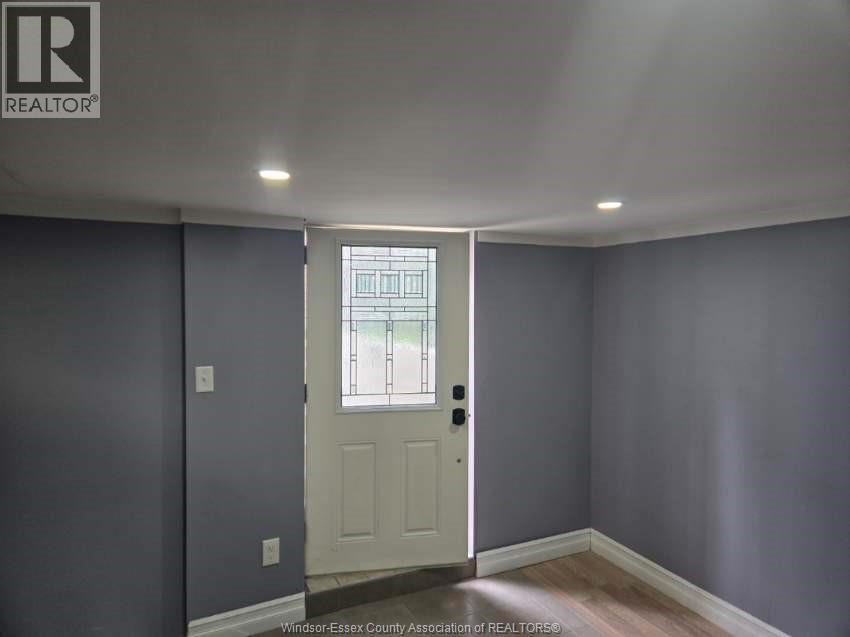 Unit LOWER - 1106-1108 ELM AVENUE, Windsor 2