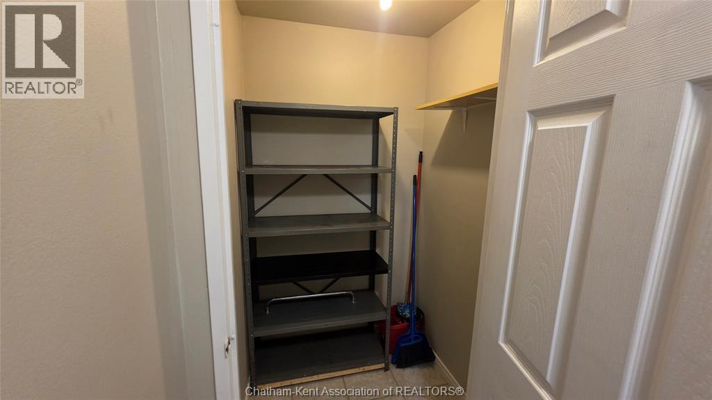 Unit 106 - 975 Grand AVENUE West, Chatham 5