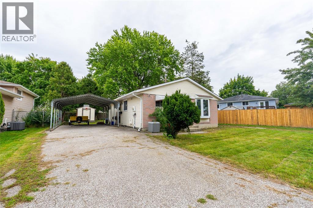 1104 OVERLEA CRESCENT, Sarnia 3