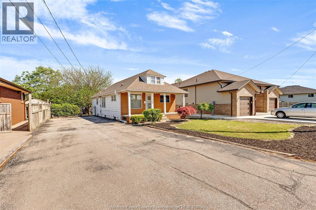 3999 GRAND MARAIS, Windsor 3