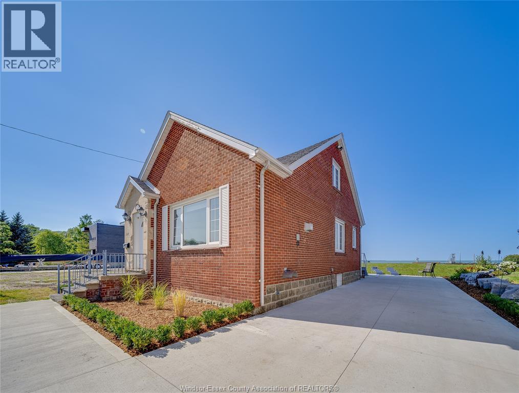 13902 RIVERSIDE DRIVE, Tecumseh 2