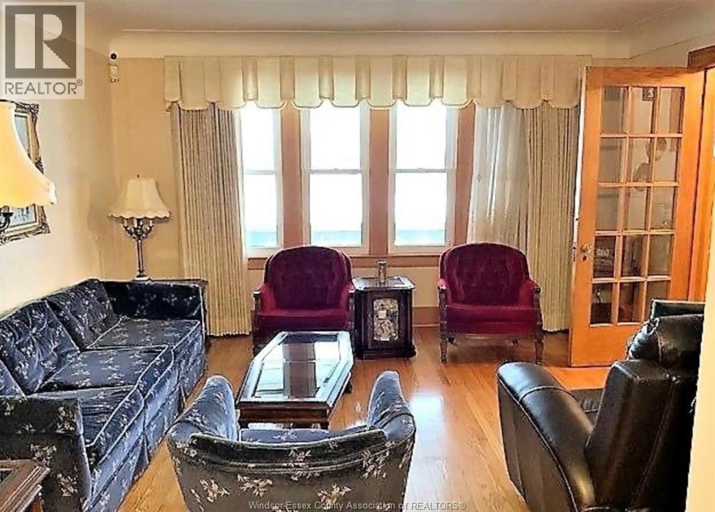 972 PARENT, Windsor 3