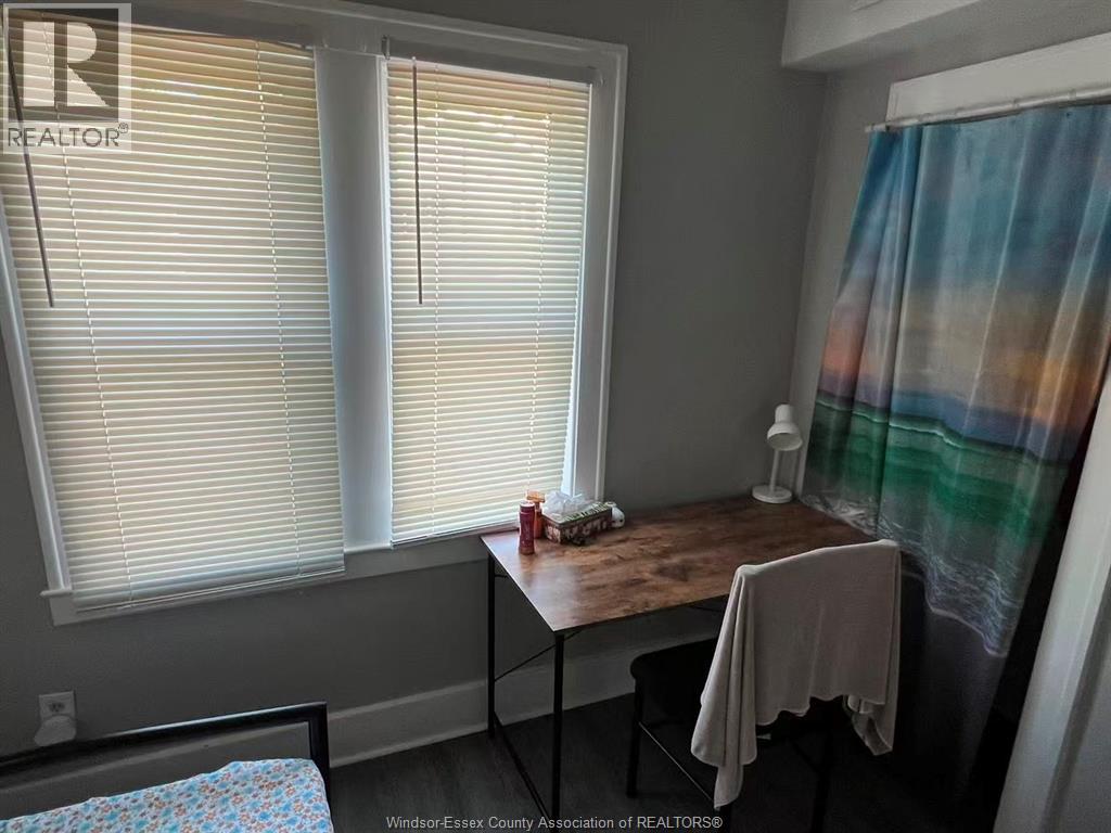 Unit 2-Room 3 - 1616 WYANDOTTE West Unit# #2-Room 3, Windsor 3