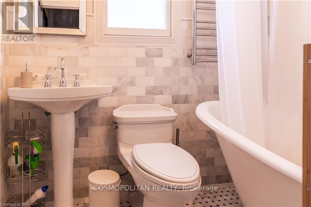 THIRD BEDROOM - 3800 BRIDGEWATER STREET, Niagara Falls (Chippawa) 5
