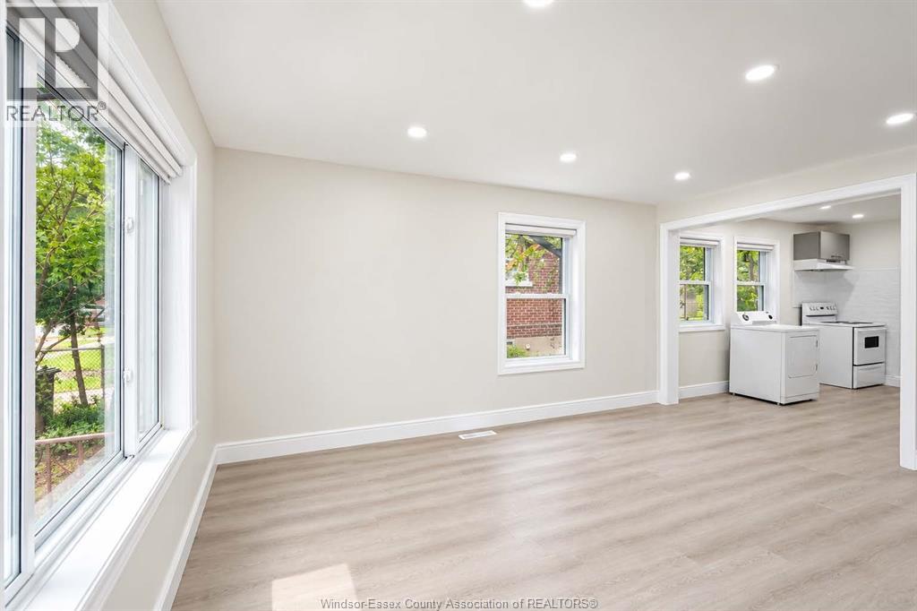 3272 EDISON STREET, Windsor 2
