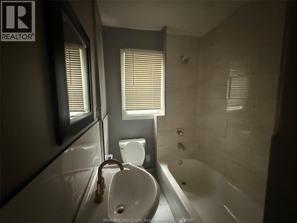 1378 Goyeau, Windsor 4