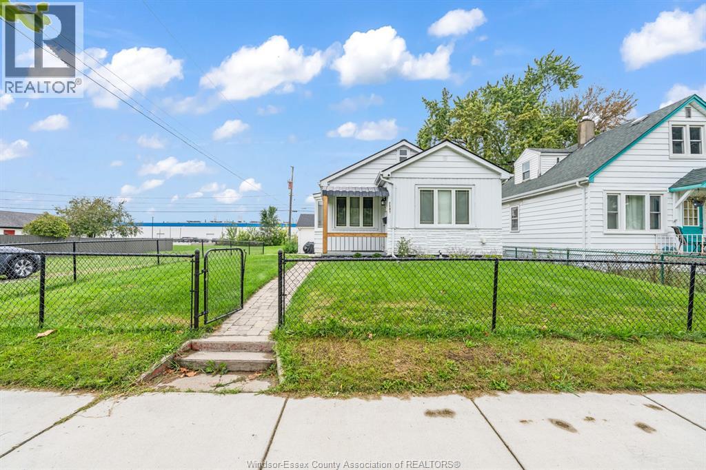 Unit UPPER - 2597 ALEXIS ROAD, Windsor 2