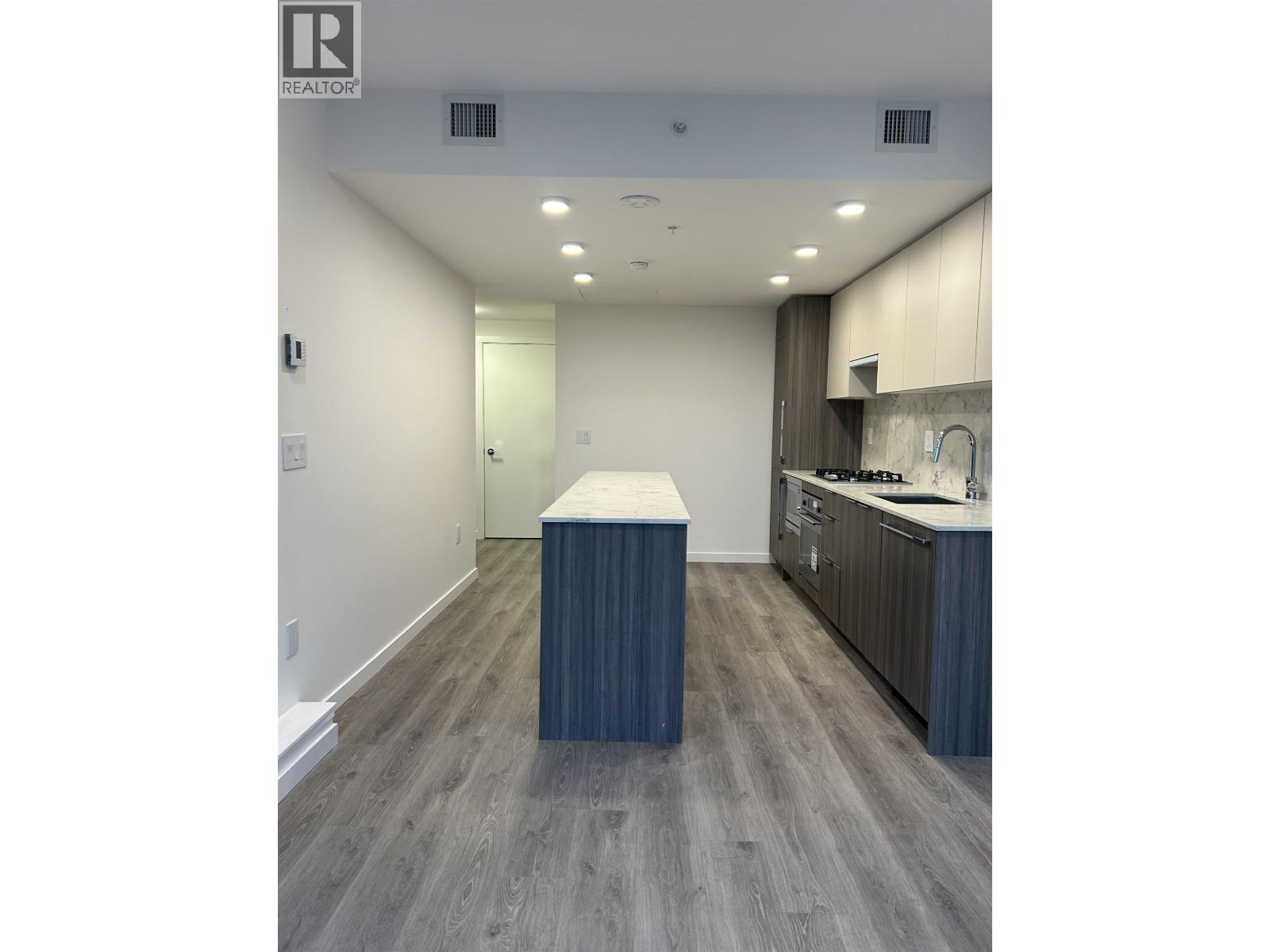 806 10333 133 STREET, Surrey 4