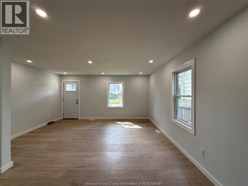 3847 MATCHETT ROAD, Windsor 5