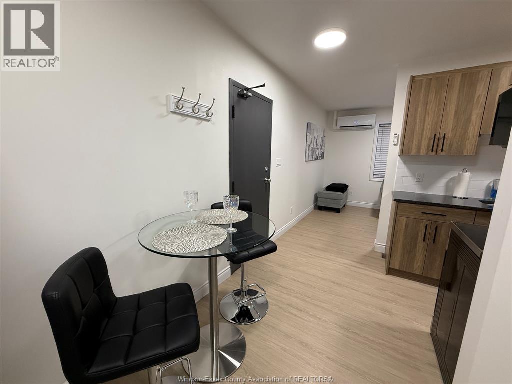 Unit 3 - 808 OTTAWA STREET, Windsor 3