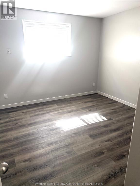 Unit LOWER - 211 BRANTON, Lakeshore 4